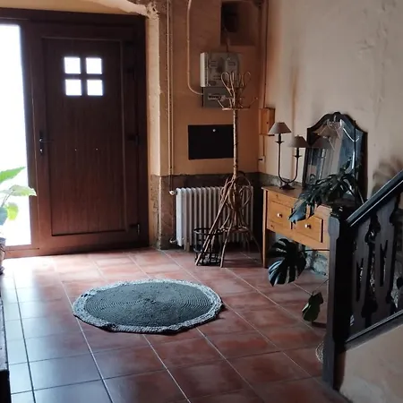 Llar Compartida El Tupi Homestay *